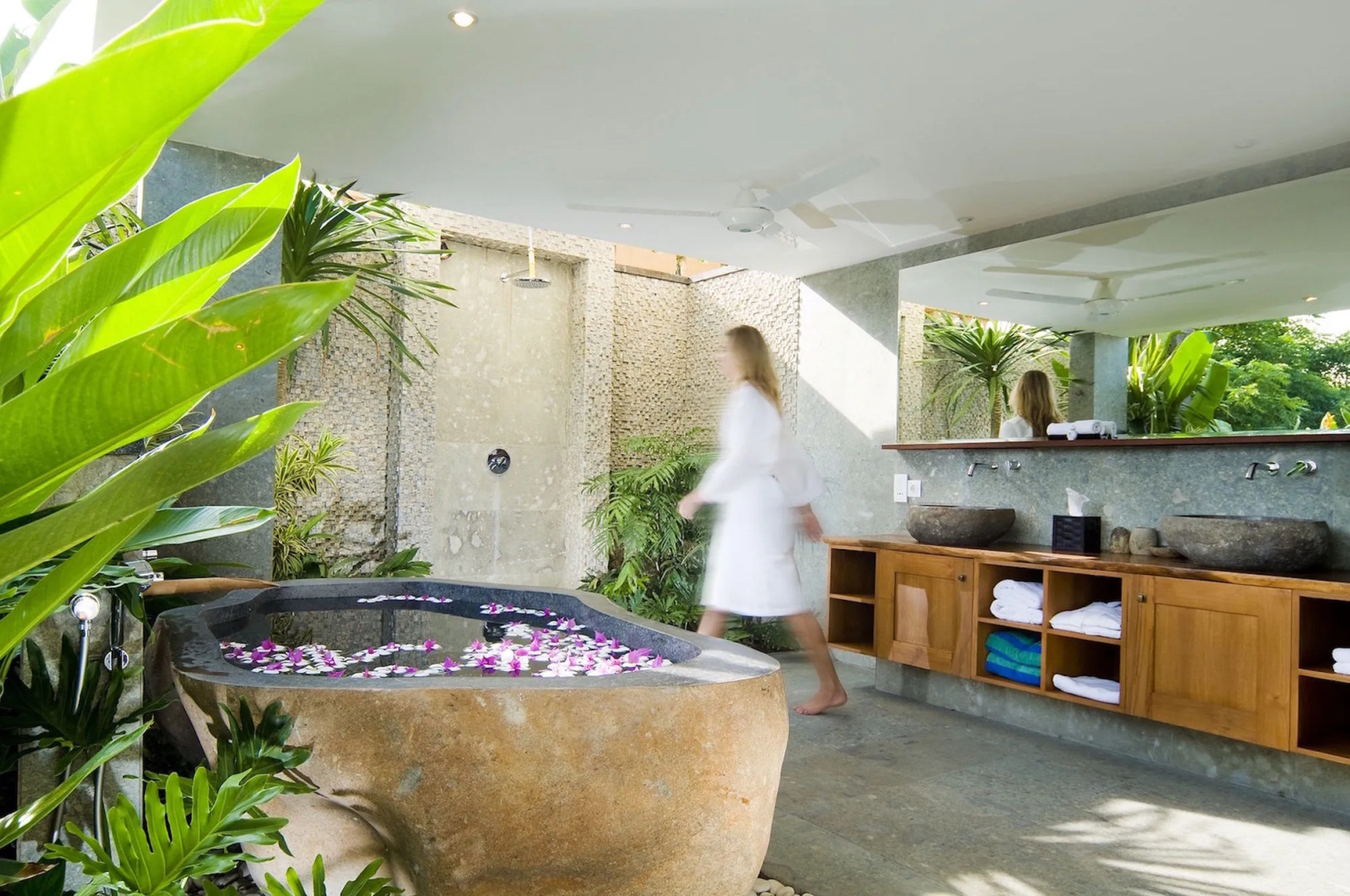 Batu Karang Lembongan Resort & Spa