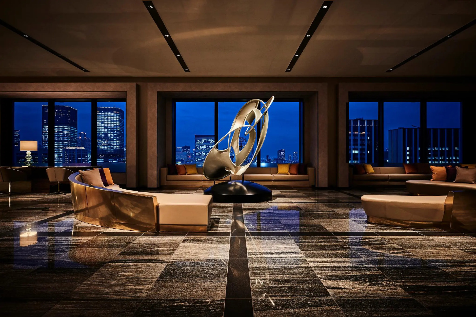 Отель The Royal Park Hotel Iconic Osaka Midosuji