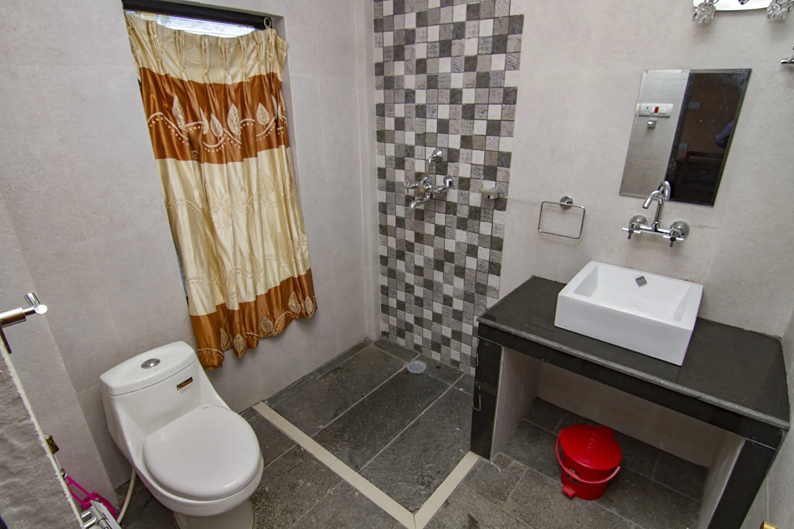 Peaceful Cottage & Cafe du Mont