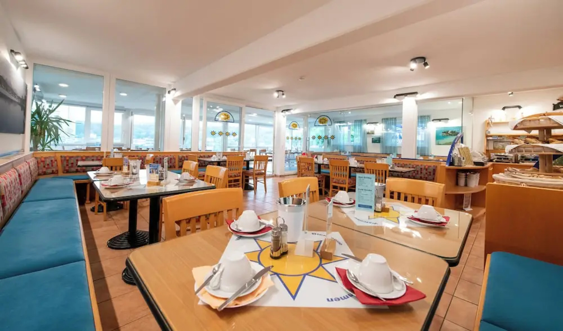 Barry Memle Lake Side Resort