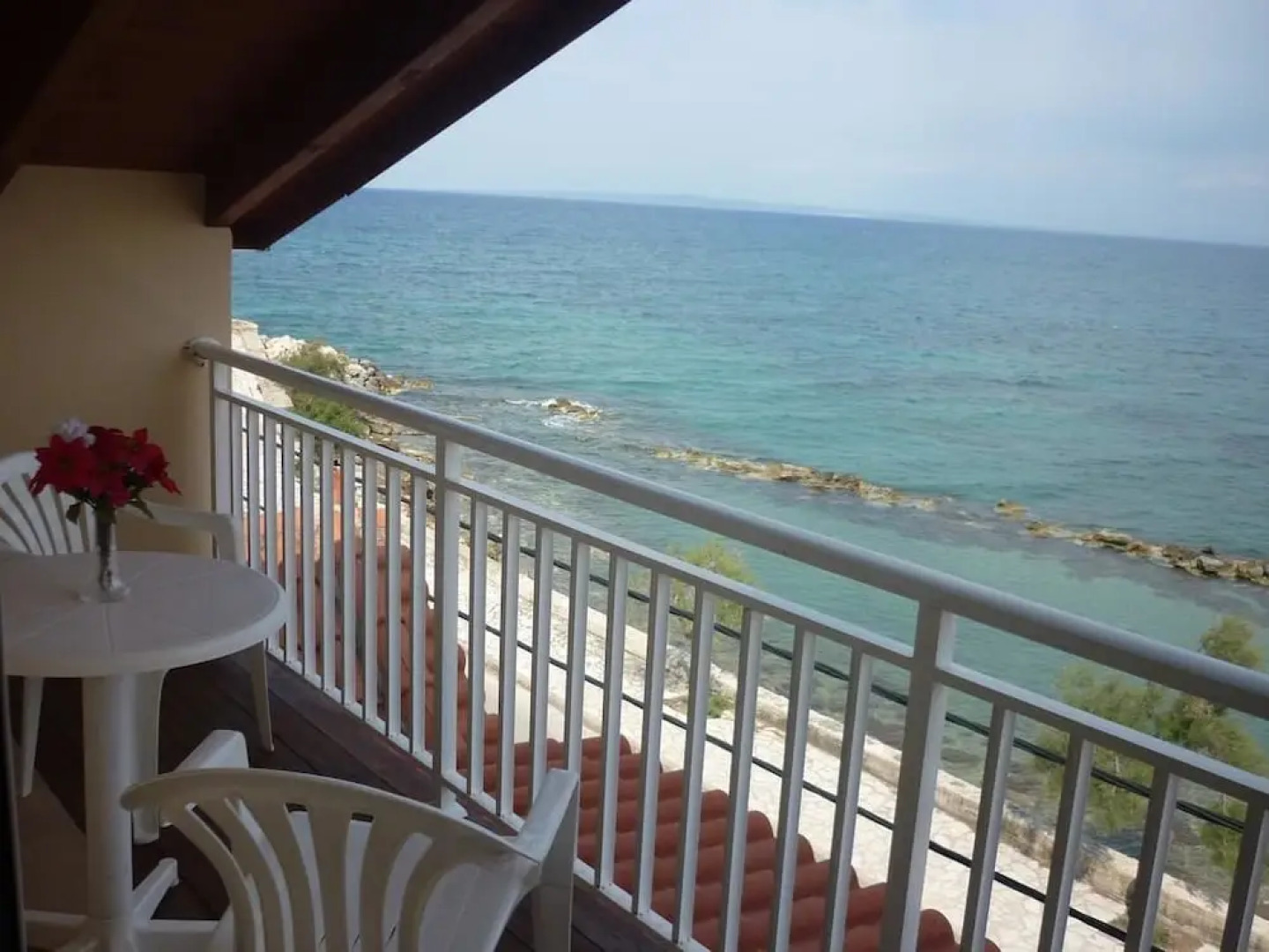 Elena's Luxury Studios and Apartments