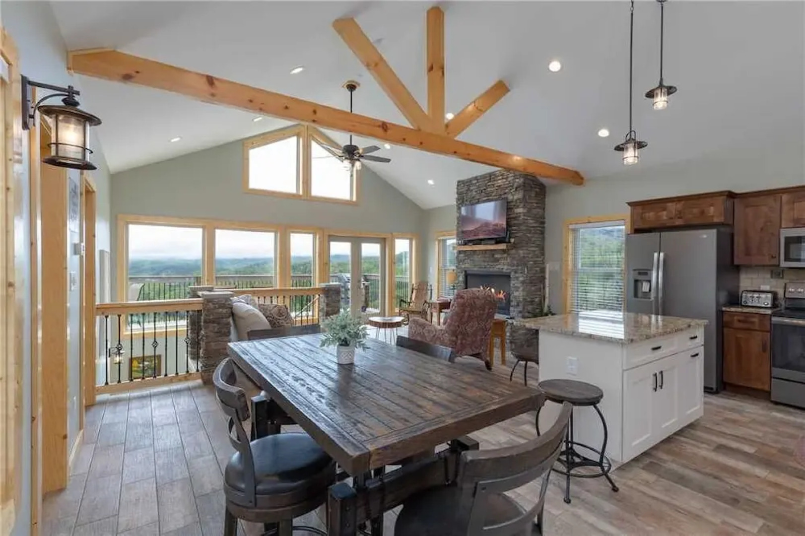 Hello Smokys - Two Bedroom Cabin