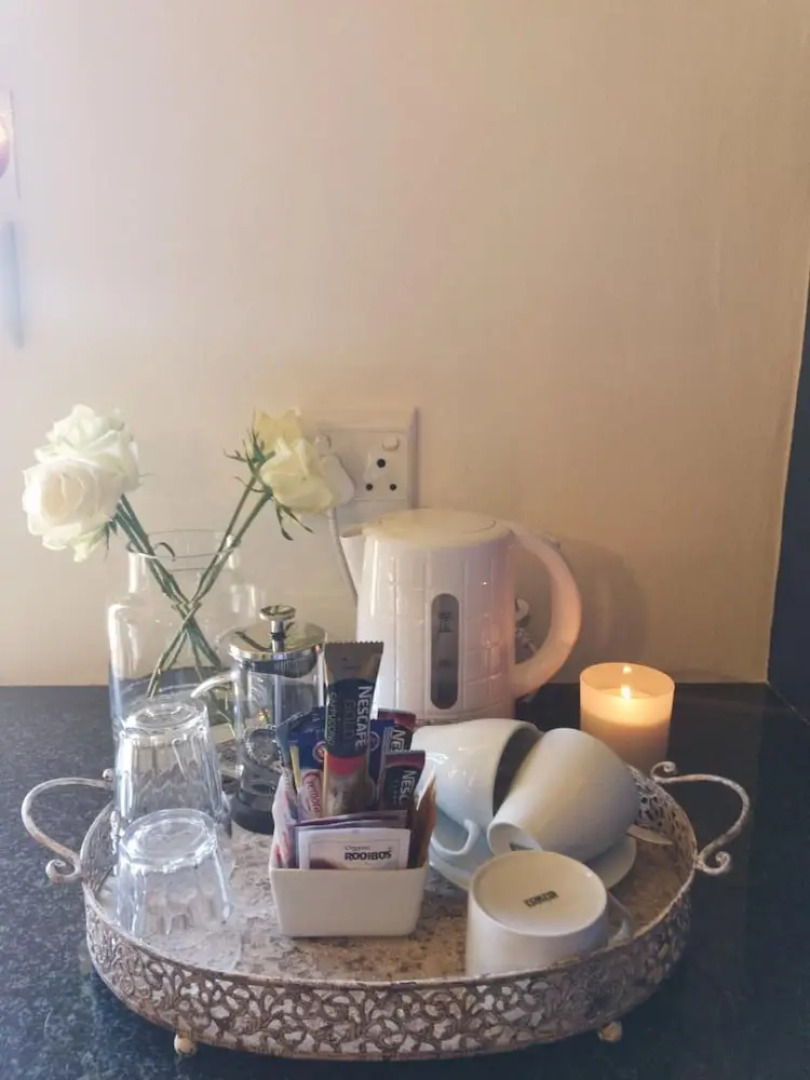 The Hedge Guesthouse