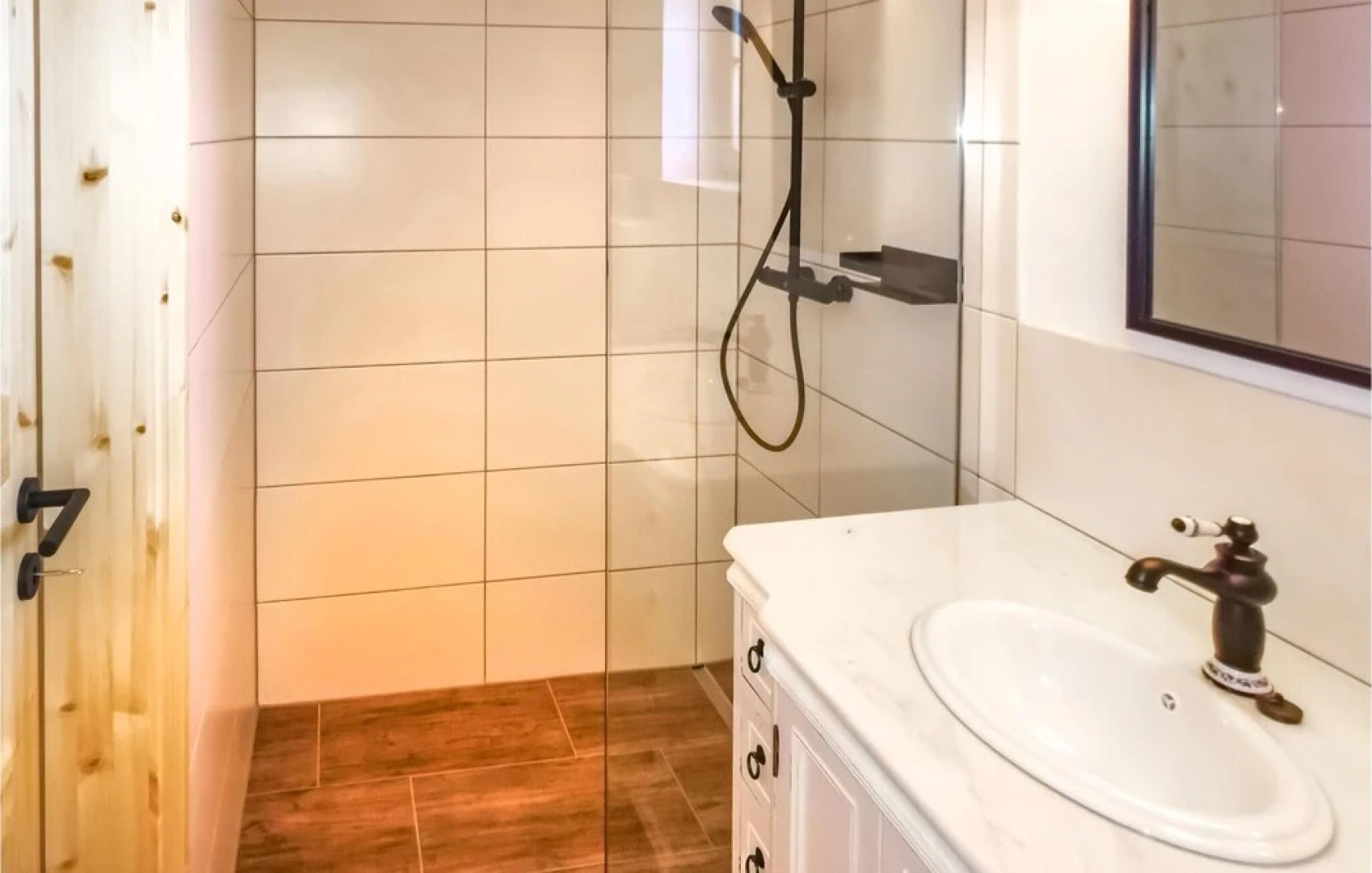 Nice Home in Winten With 2 Bedrooms and Wifi