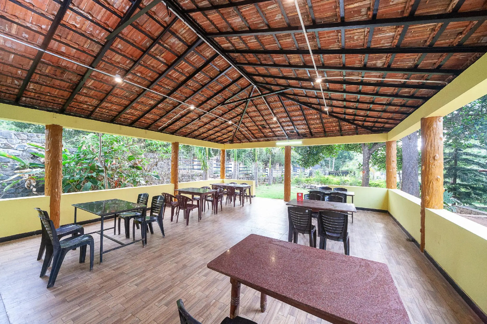 OYO 39471 Jma Garden Resorts