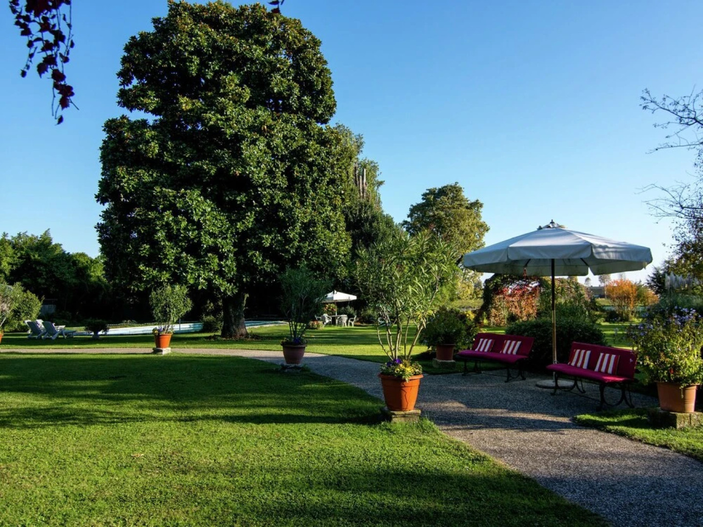 Luxurious Mansion in Crespignaga With Swimming Pool