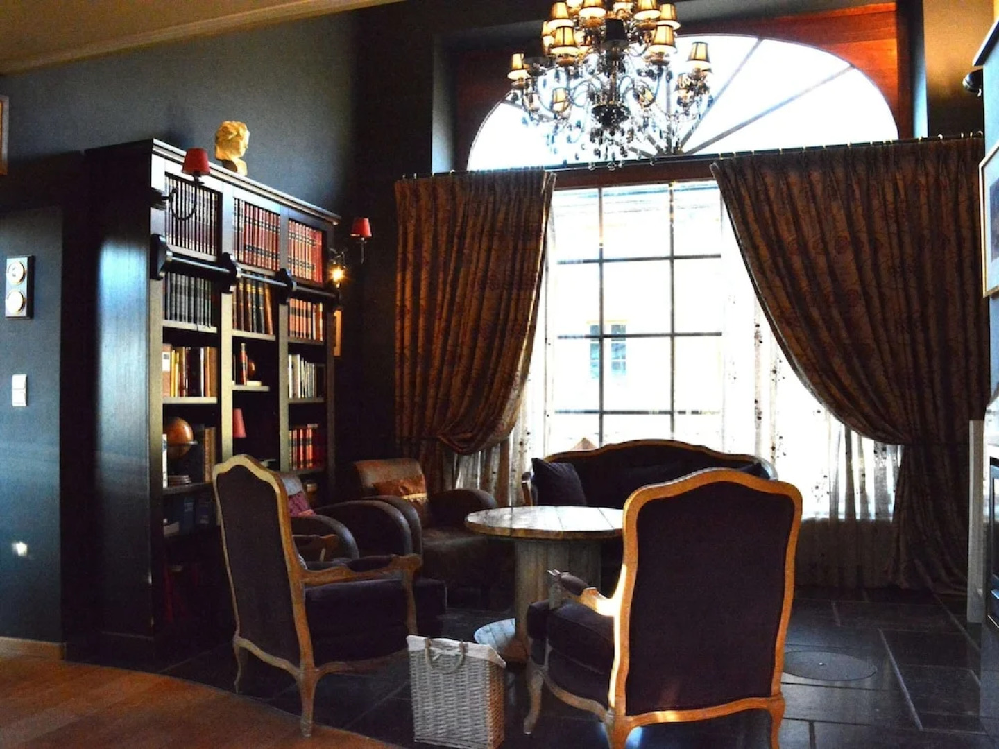 Family fun Near Redu Center