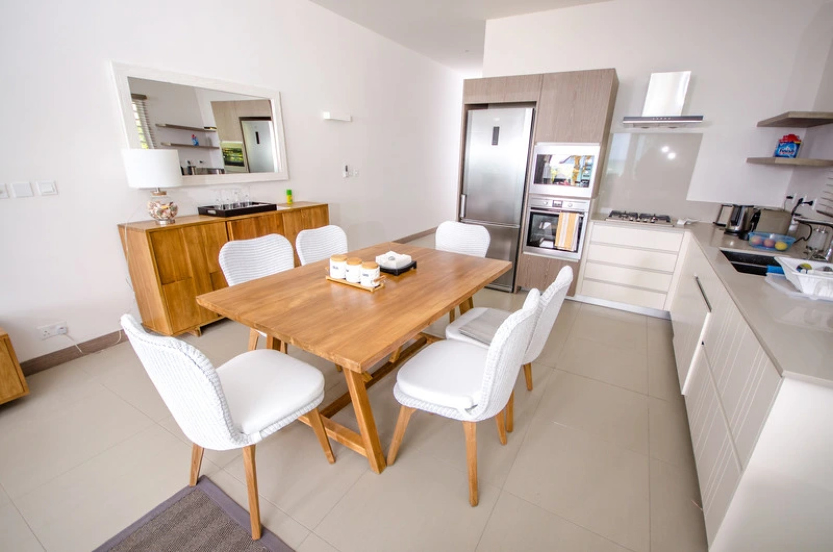 L'Escale Beachfront Luxury Suite By Dream Escapes