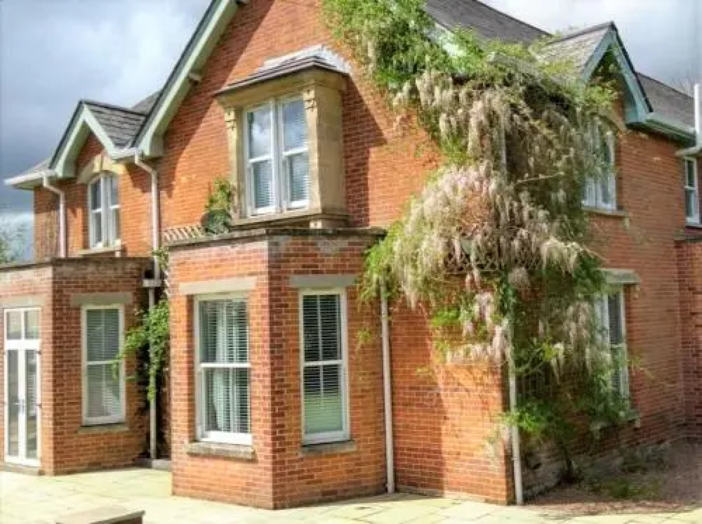 Blashford Manor Farmhouse - New Forest Cottage