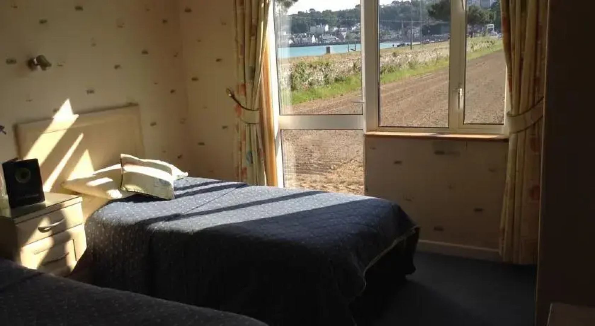 Au Caprice Guest House