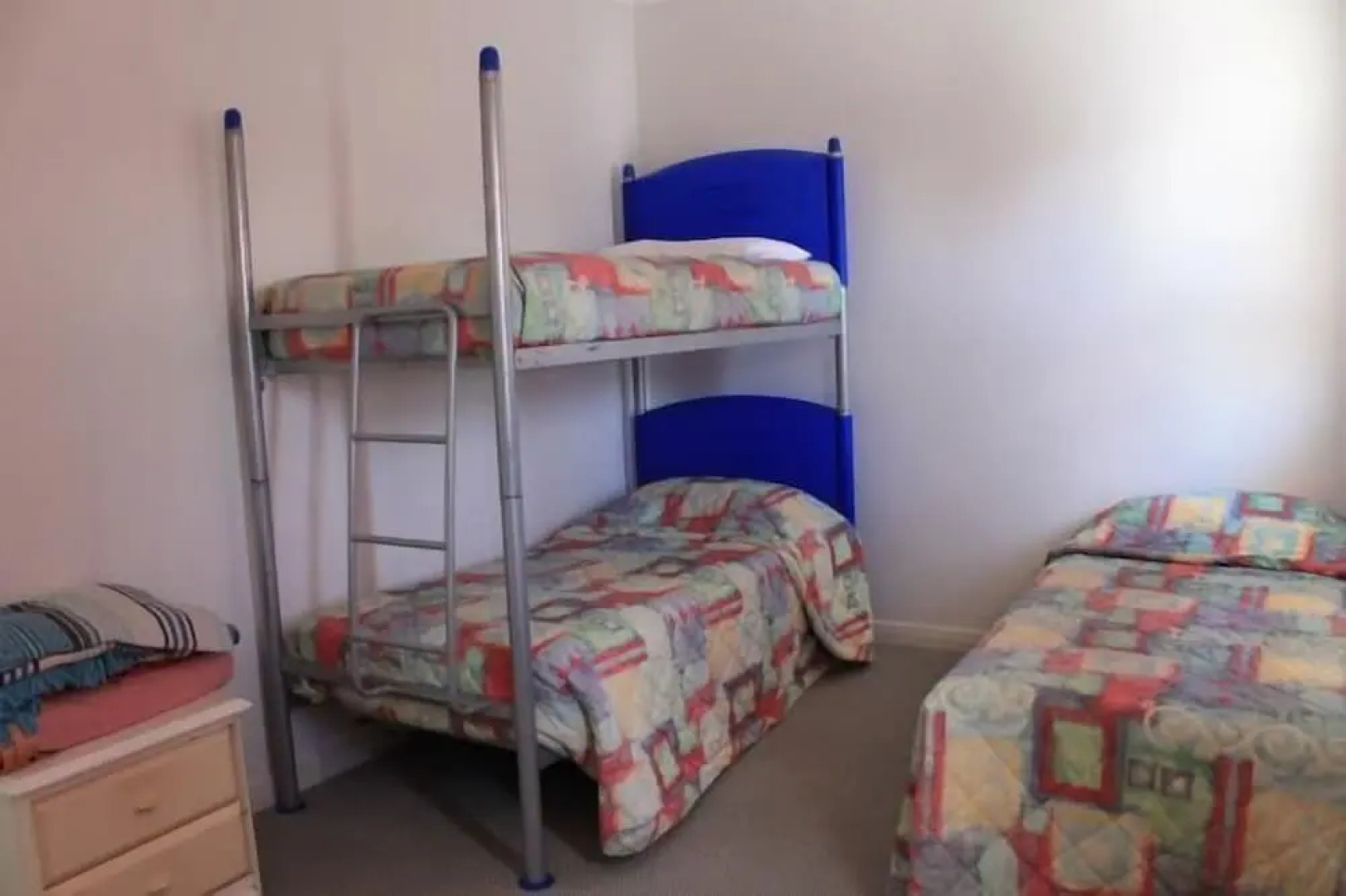 Tin Can Bay Budget Accommodation - Hostel