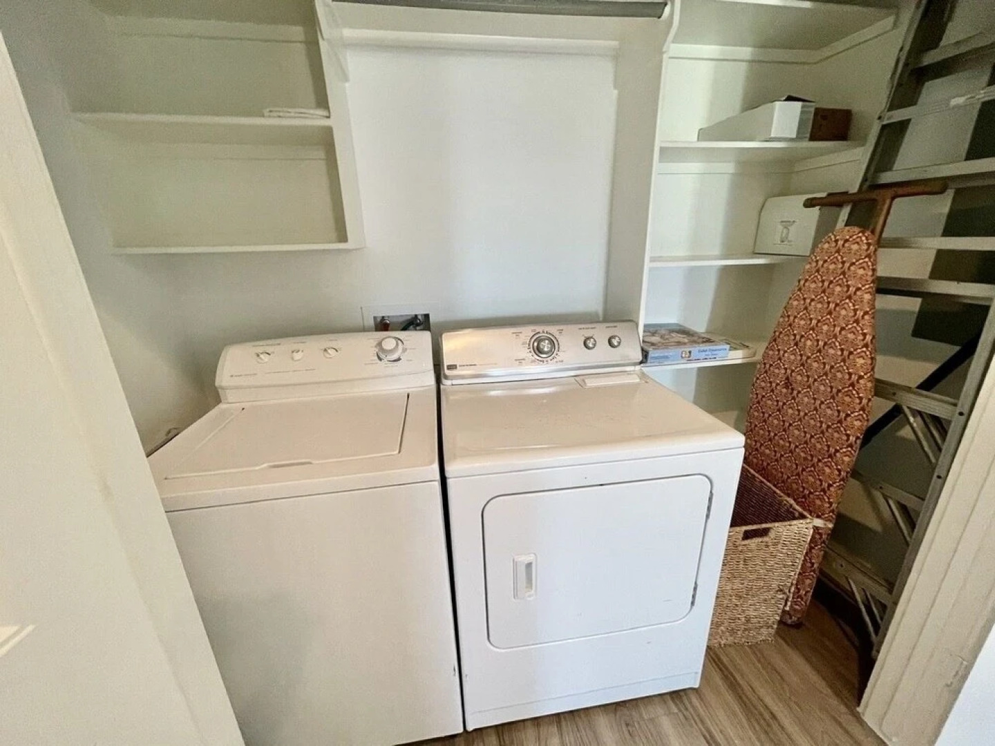 #latitude Adjustment 4 Bedroom Home by RedAwning