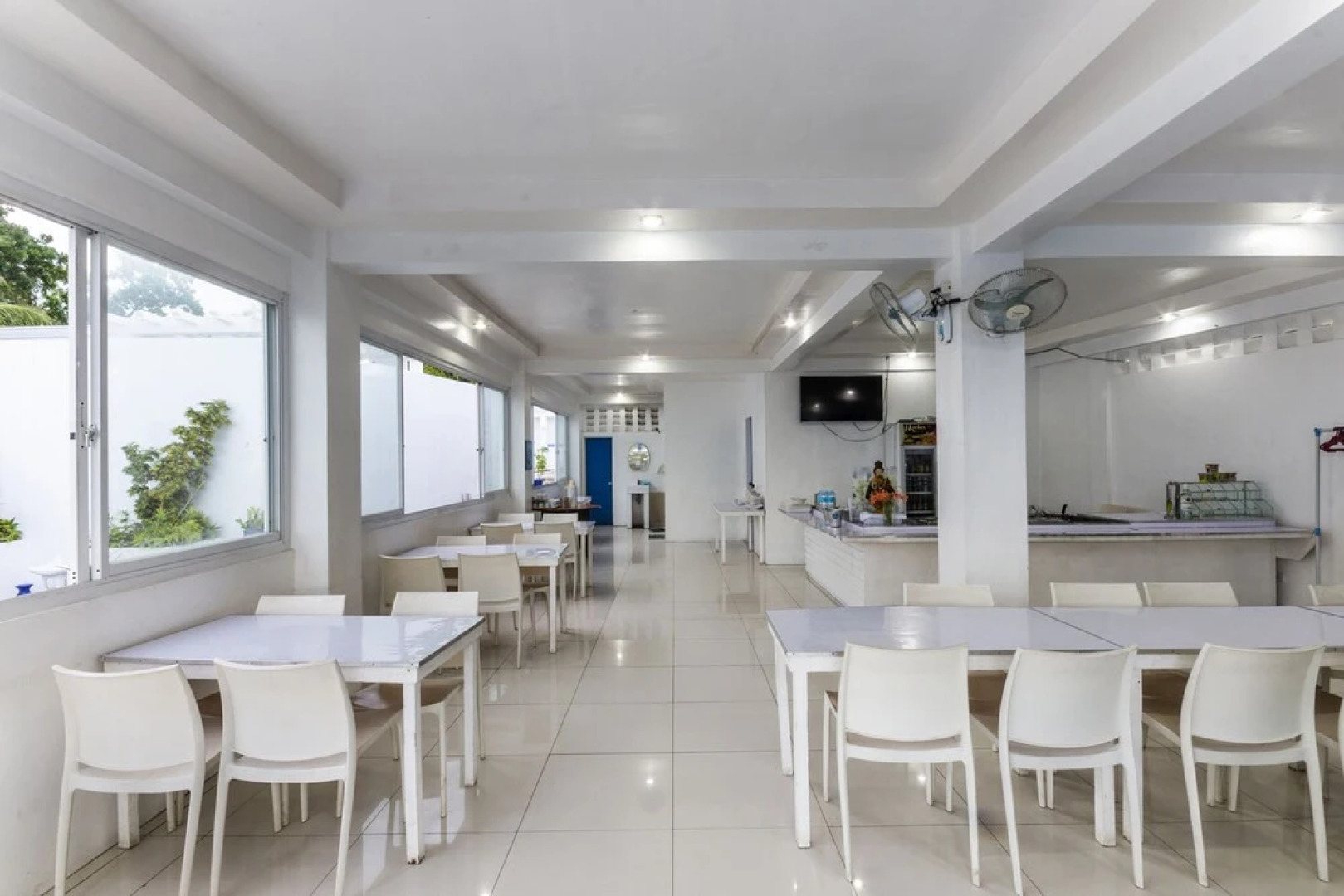 OYO 466 Issa's Haven