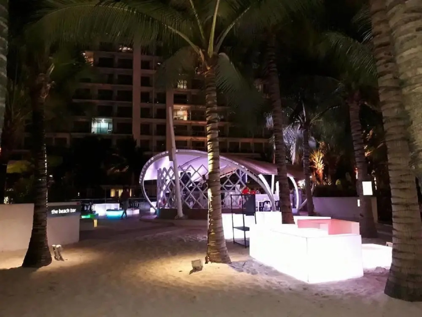 Azure Urban Resort HostedbyCes