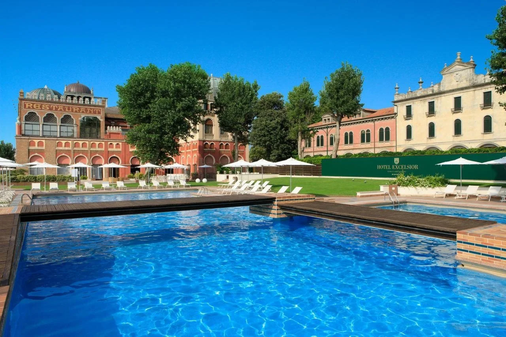 Hotel Excelsior Venice Lido Resort