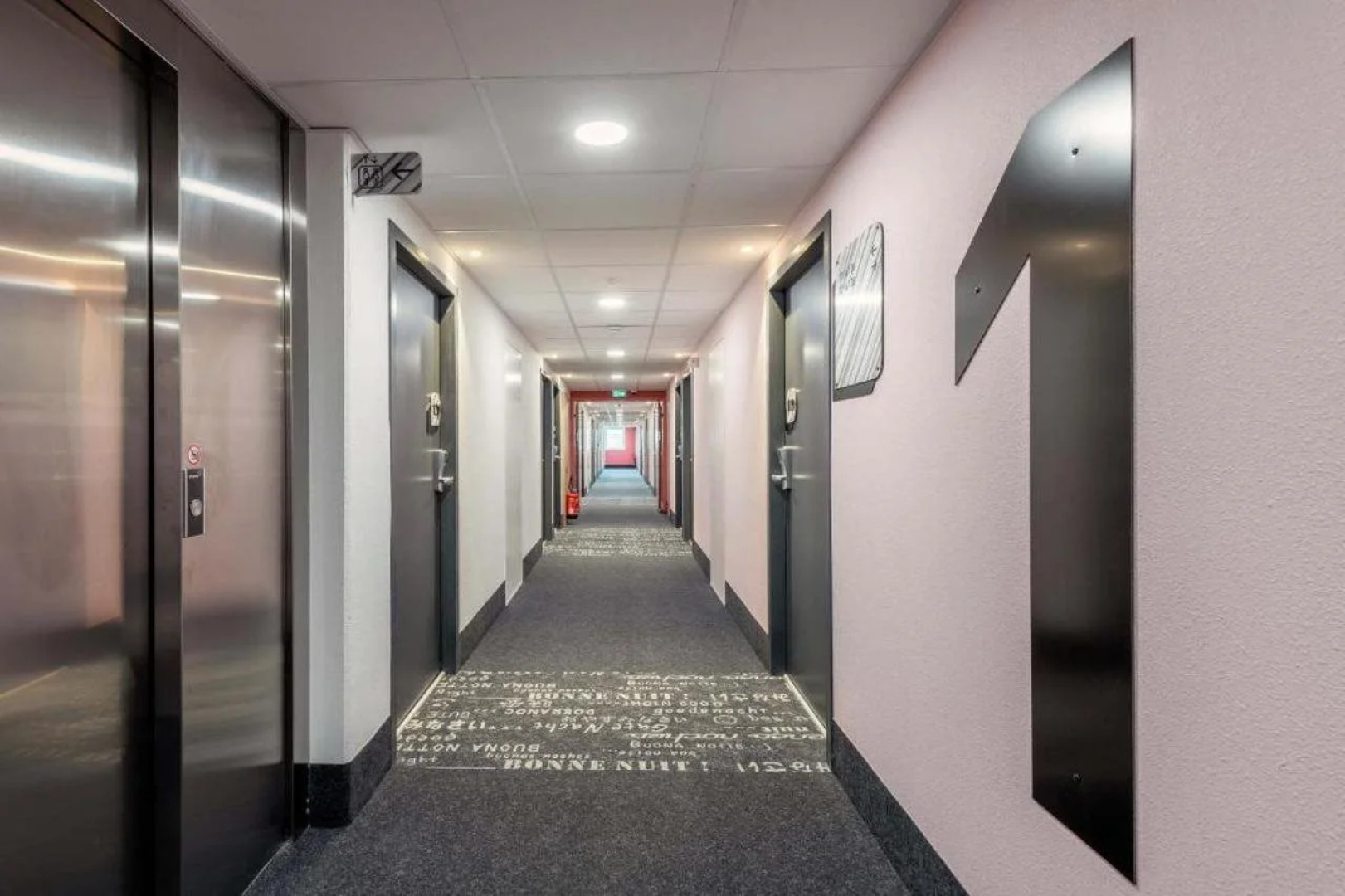 B&B HOTEL Landerneau Bois Noir