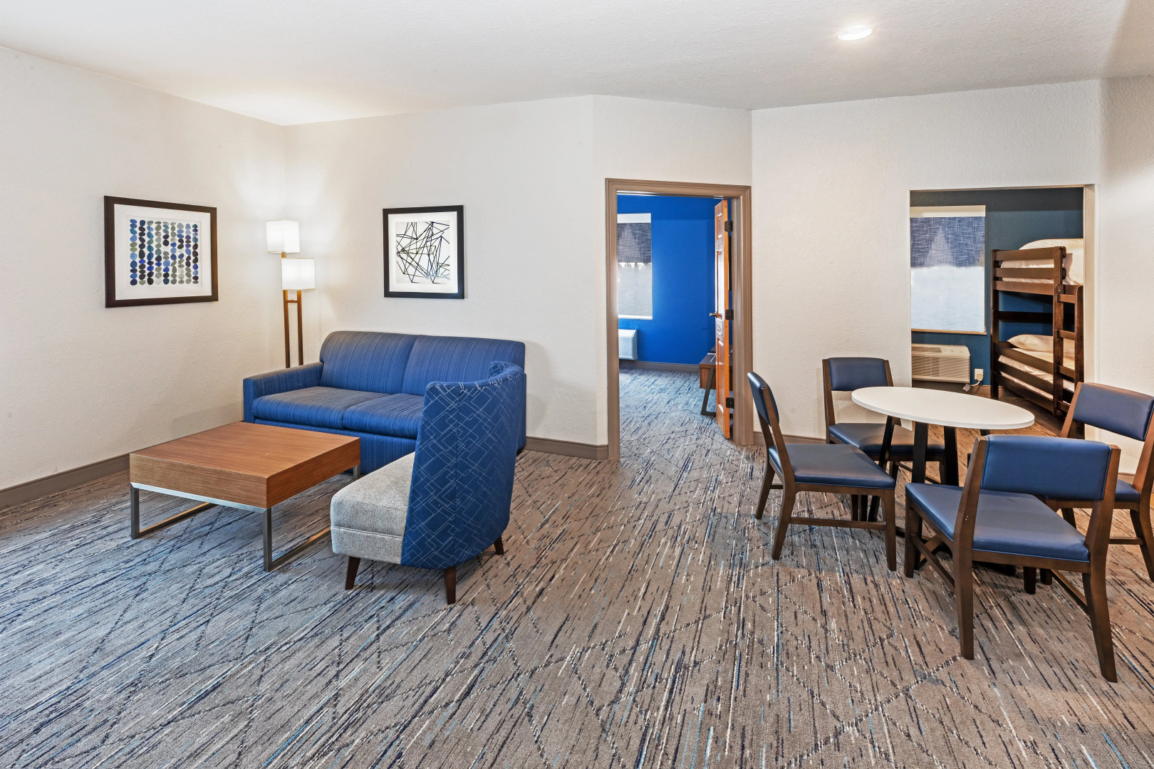 Holiday Inn Express & Suites Tulsa S Broken Arrow Hwy 51 by IHG