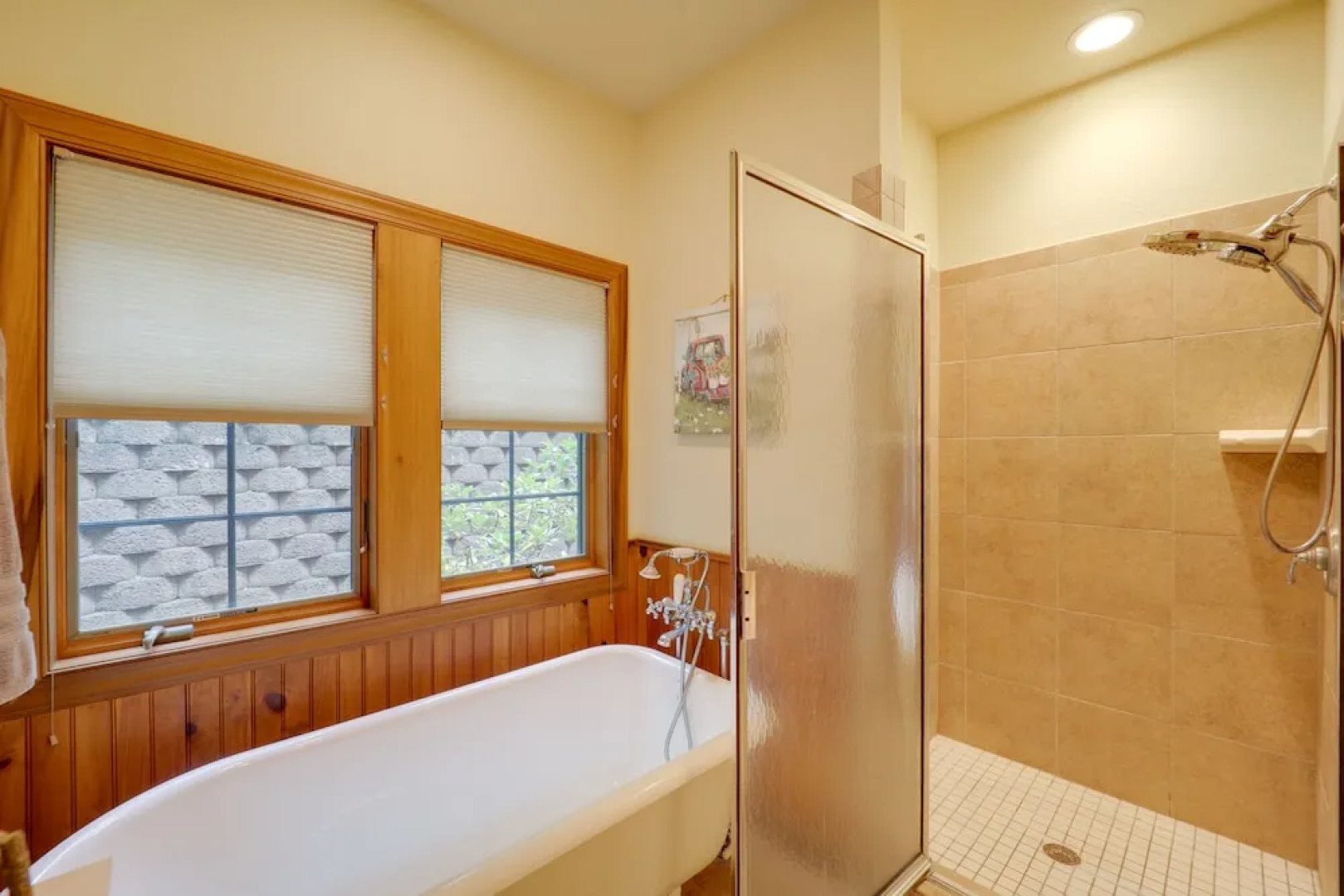 Hike On-site! Home 8 Mi to Wolf Ridge Ski Resort