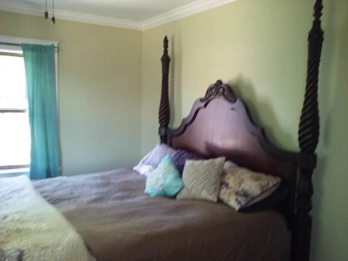 Evonne's Sharing House