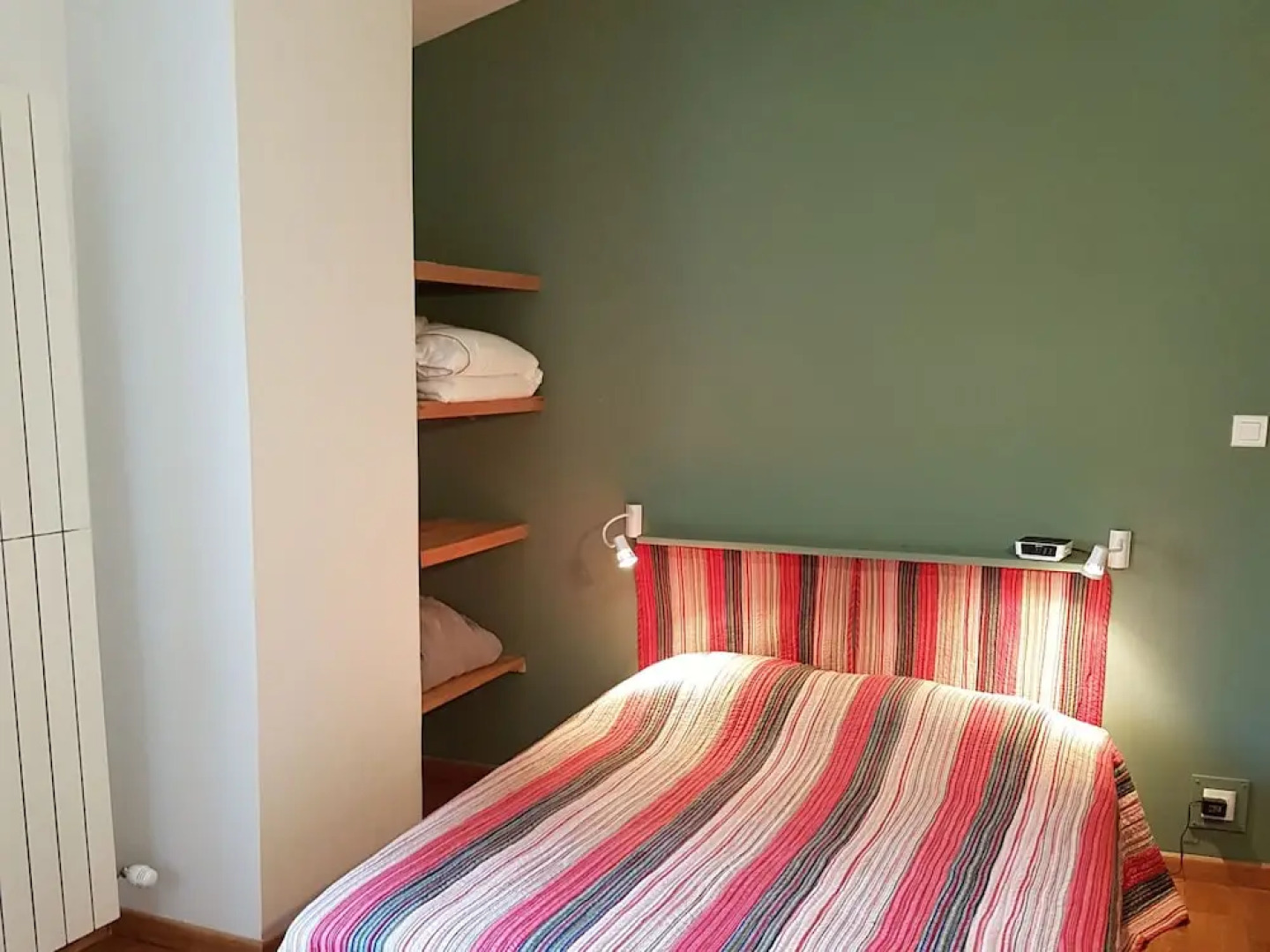 Characteristic Country House With Private Pool and Views of the Mont Ventoux