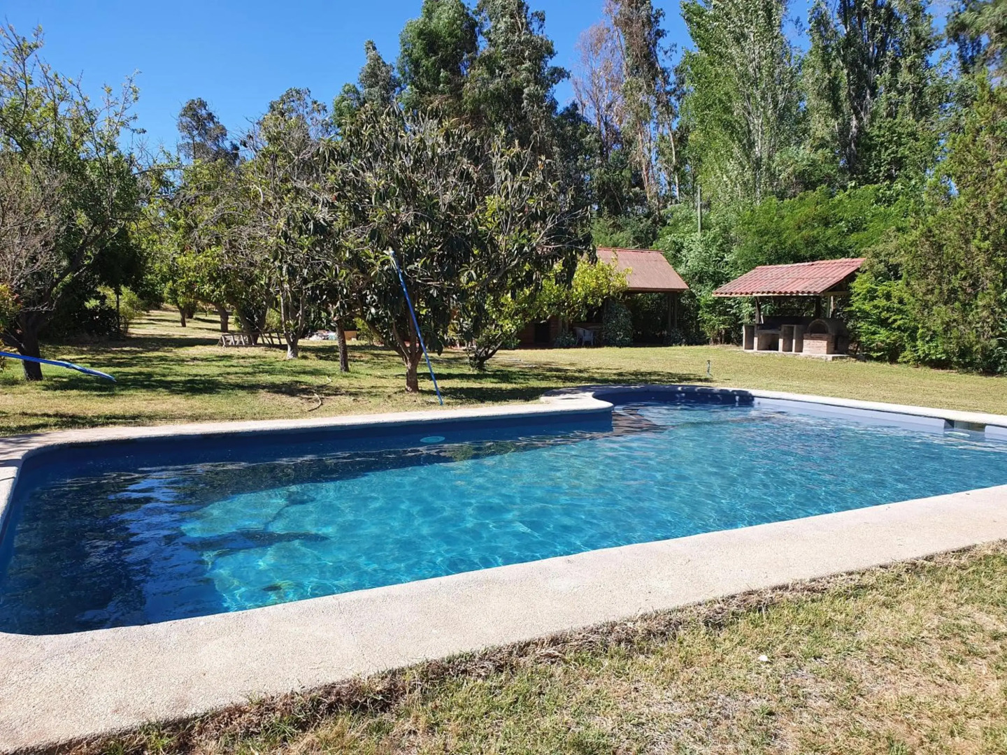 Parcela de 3 hectáreas con orilla de Lago