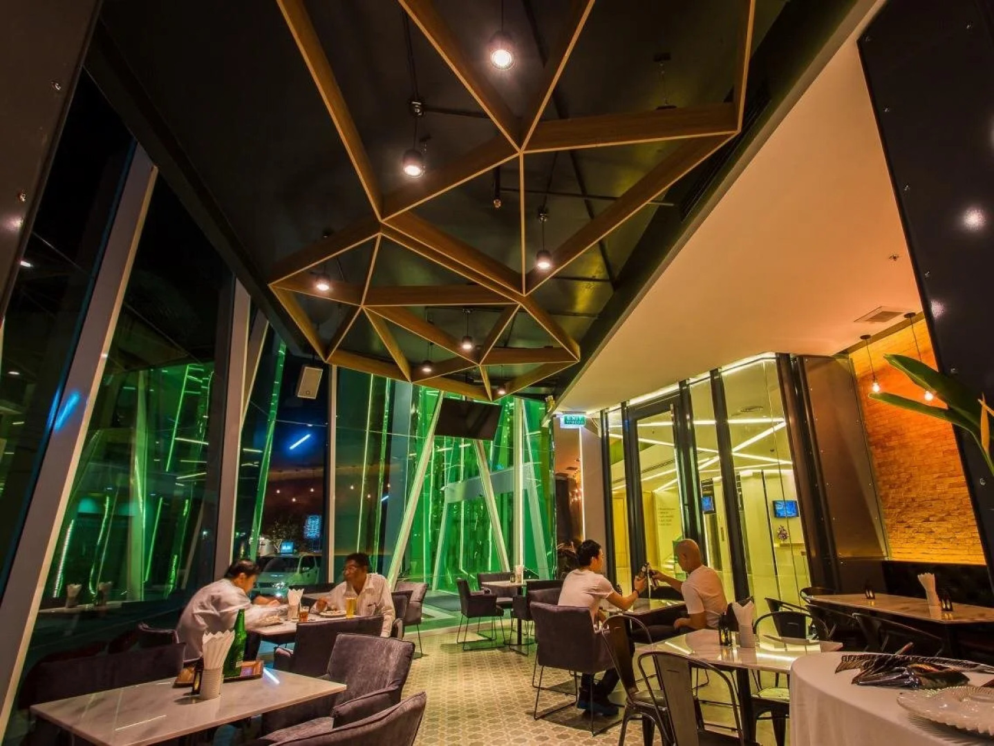 Crystal Hotel Hat Yai