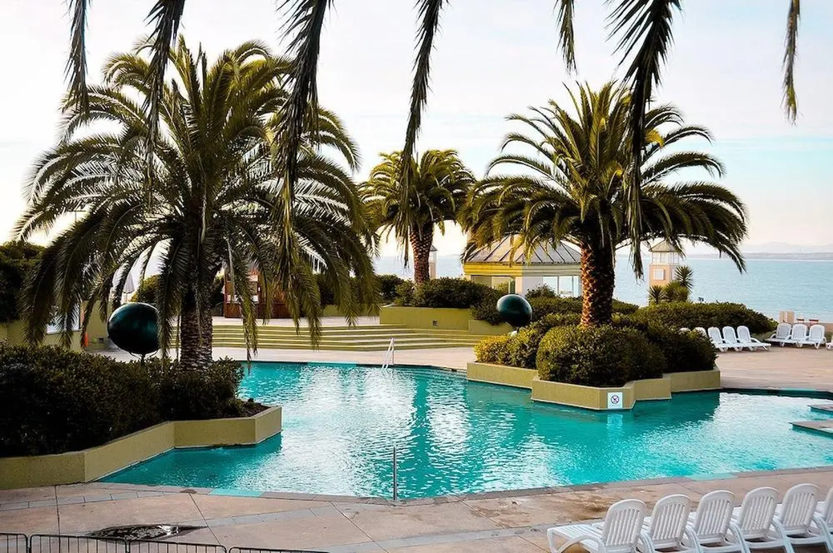 Hippocampus Resort & Club