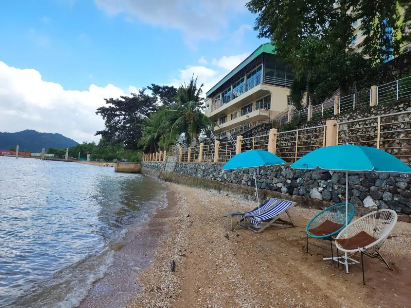 Chateau Vista Serviced apartment