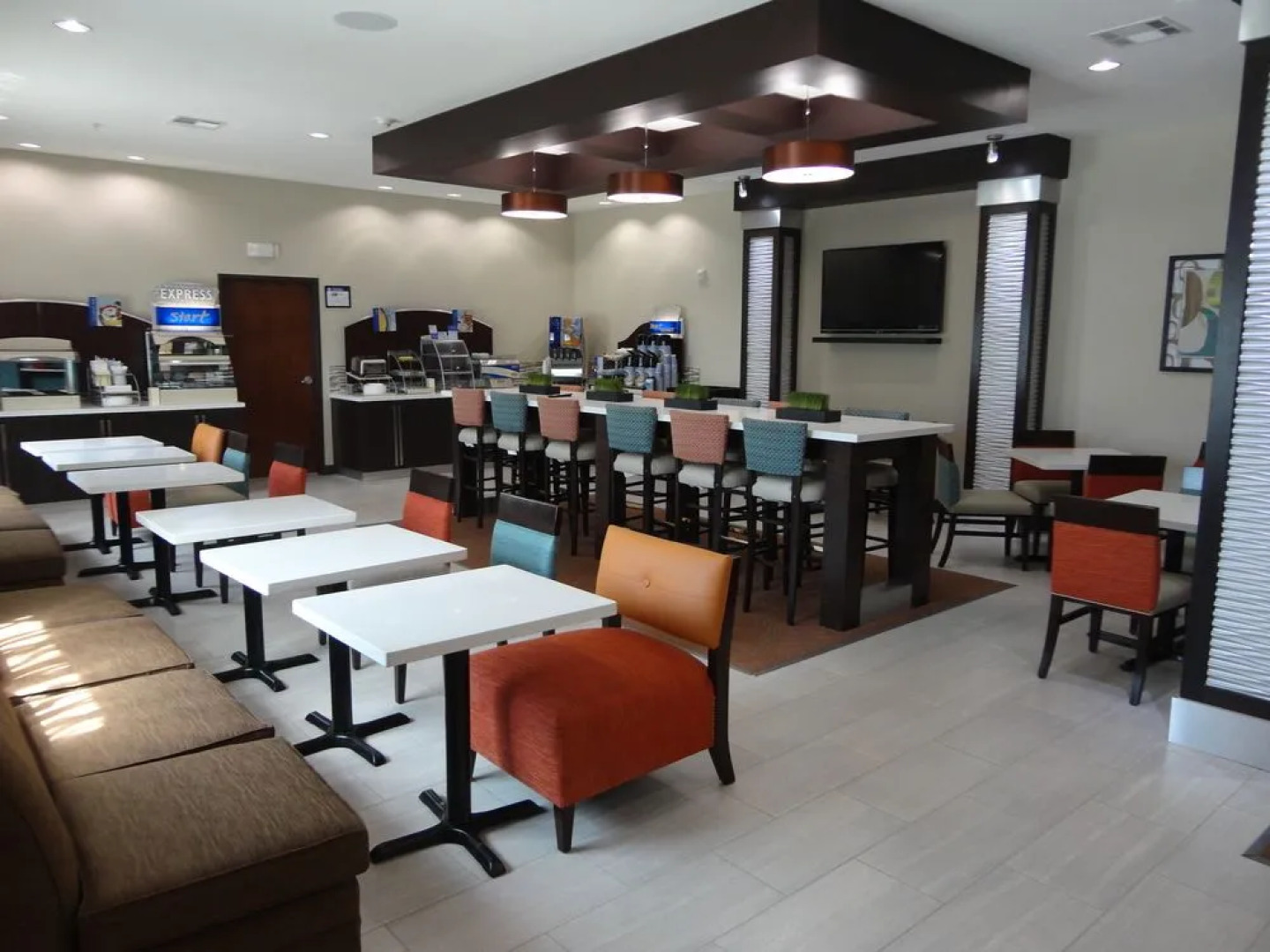 Holiday Inn Express Kenedy