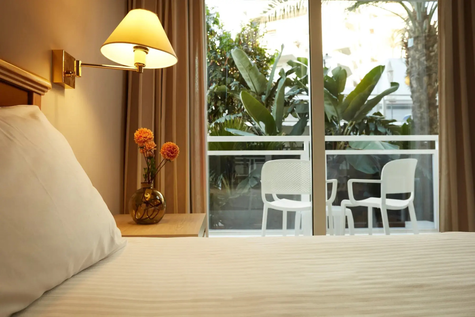 Hotel Las Arenas, Affiliated by Meliá