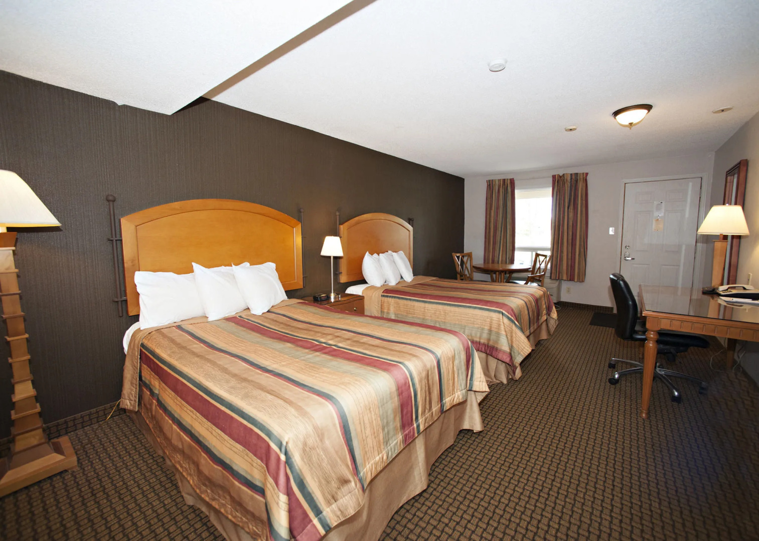 First Canada Inn Cornwall