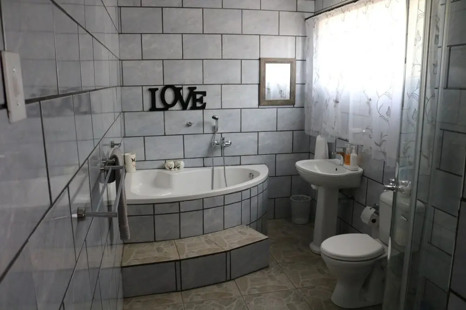 Caledon Overnight Rooms