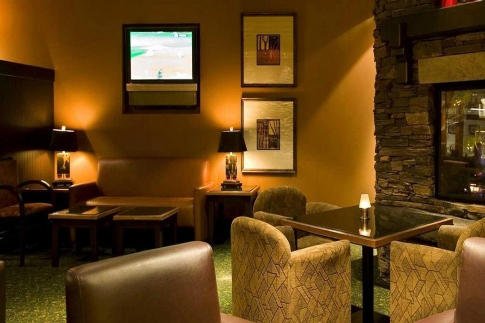 Peaks Hotel & Suites