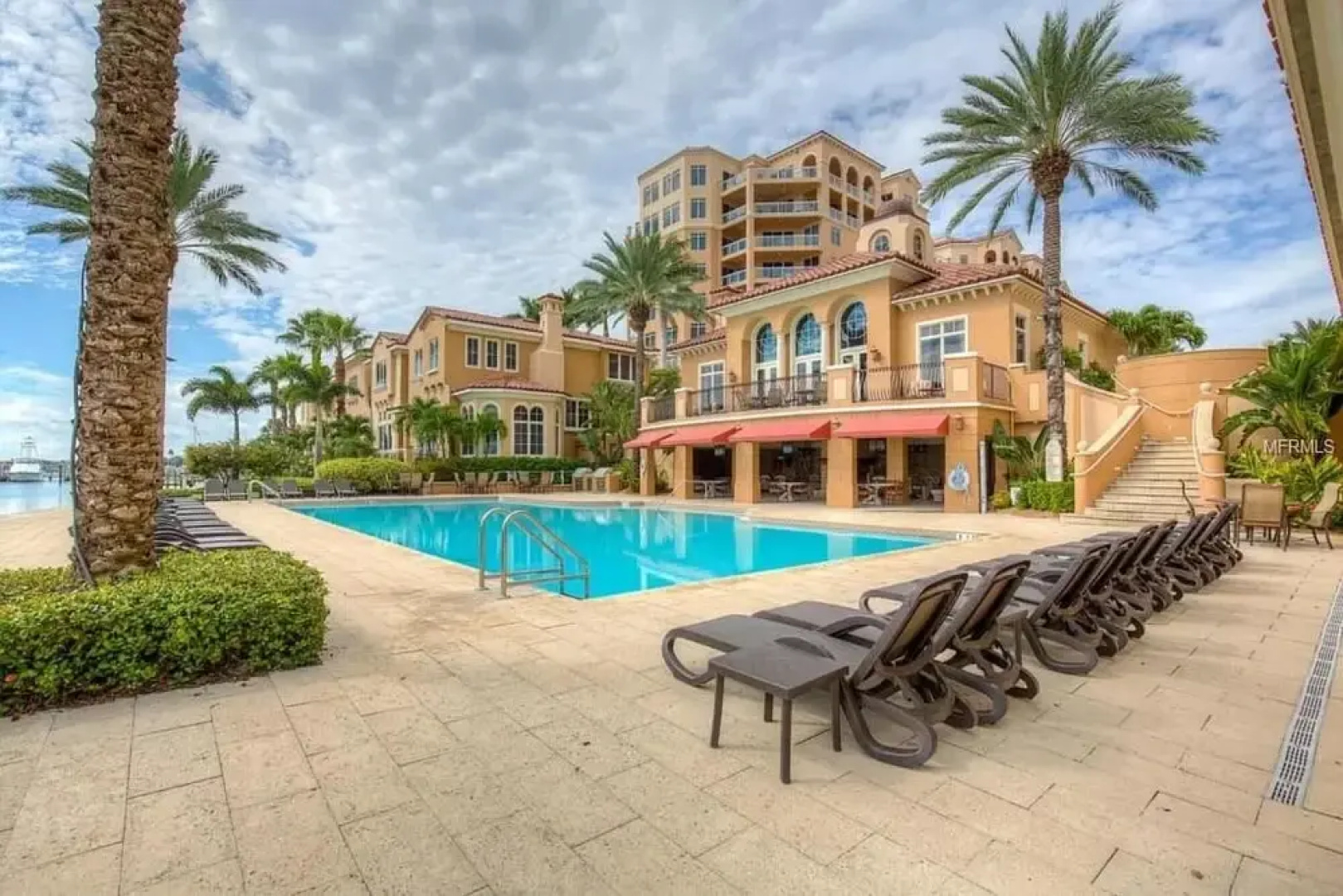 Stunning Beach Front 3 Bd Apartment @ Clearwater Belle Harbor 401