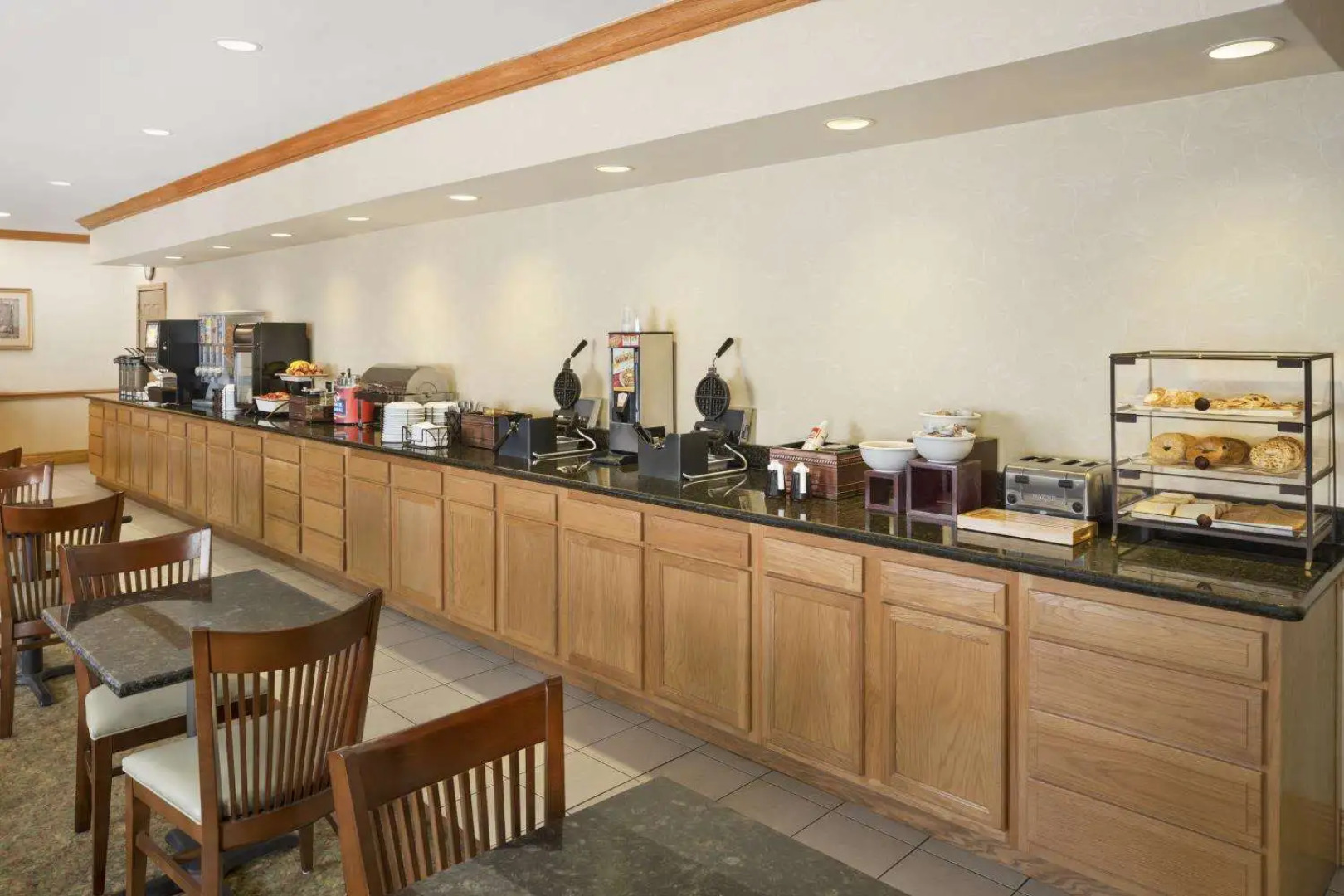Holiday Inn Express & Suites Elyria by IHG