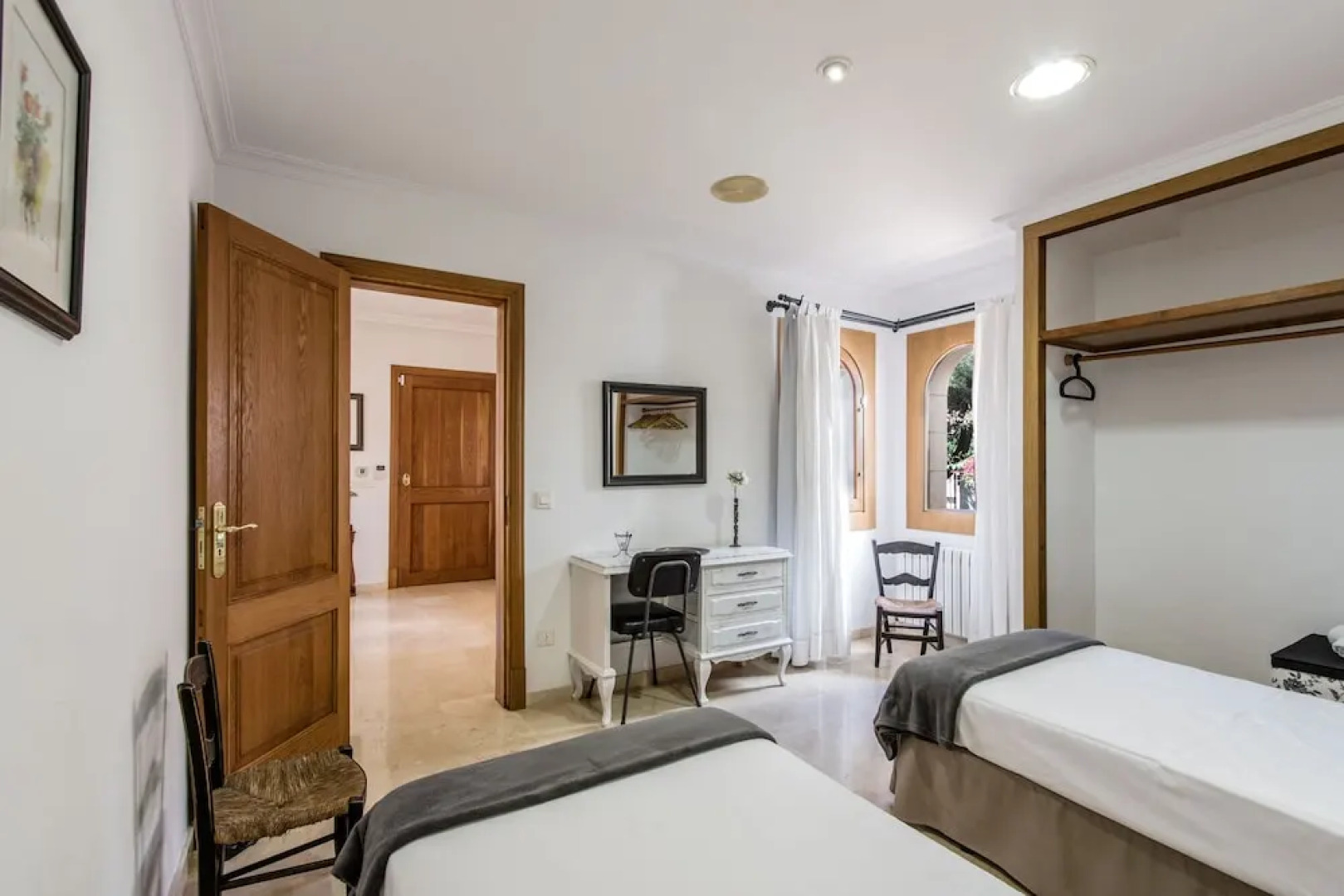 Gual house with private pool