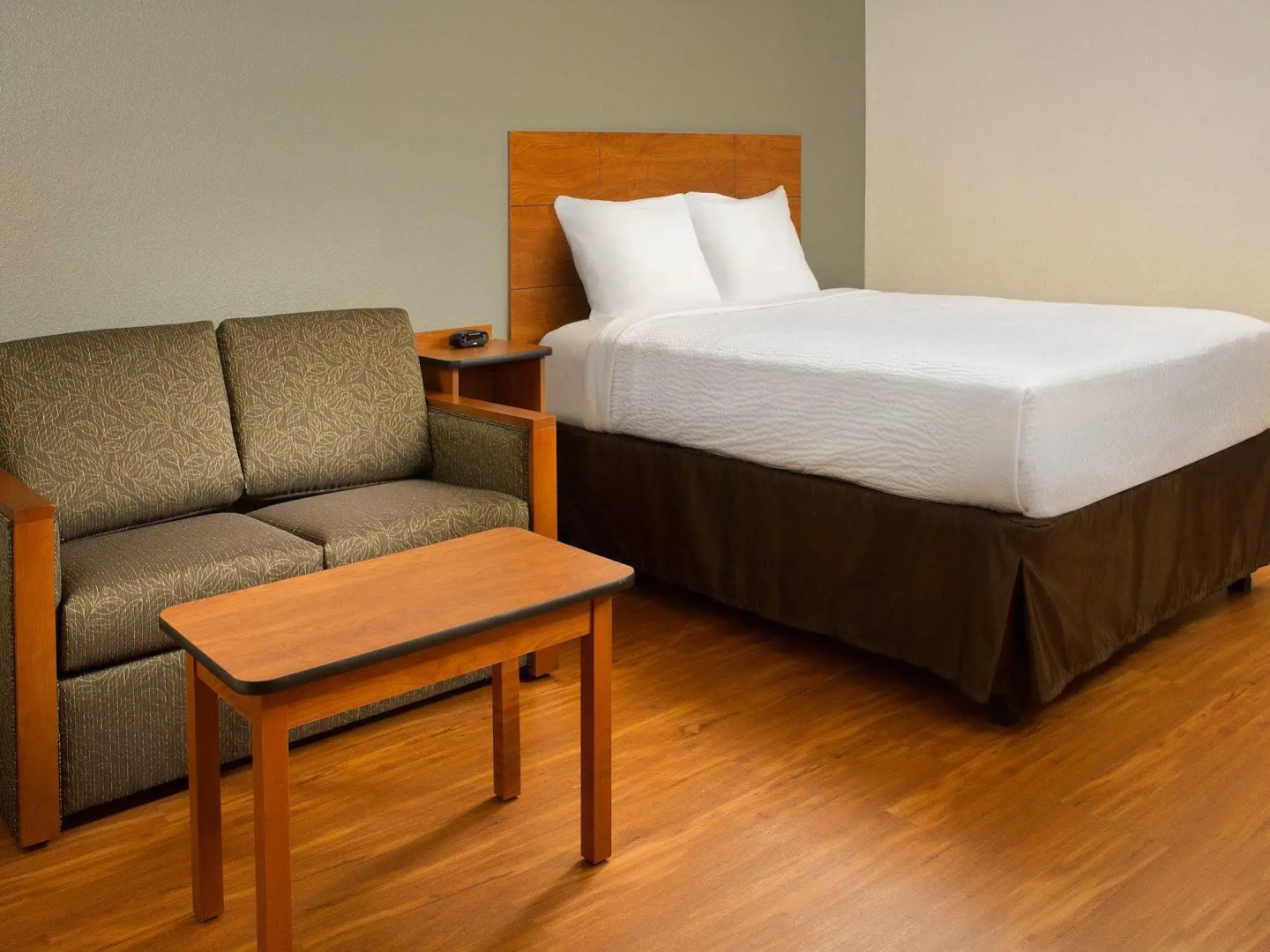 WoodSpring Suites College Station