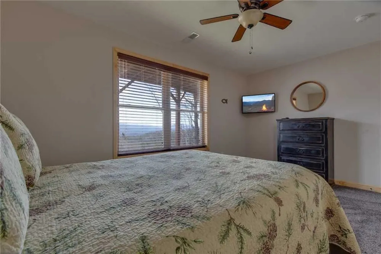 Eagles View - Four Bedroom Cabin