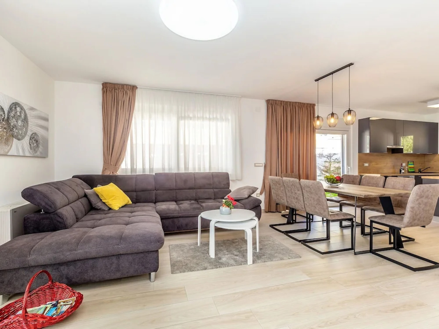 Scenic Villa in Linardi?i With Private Swimming Pool