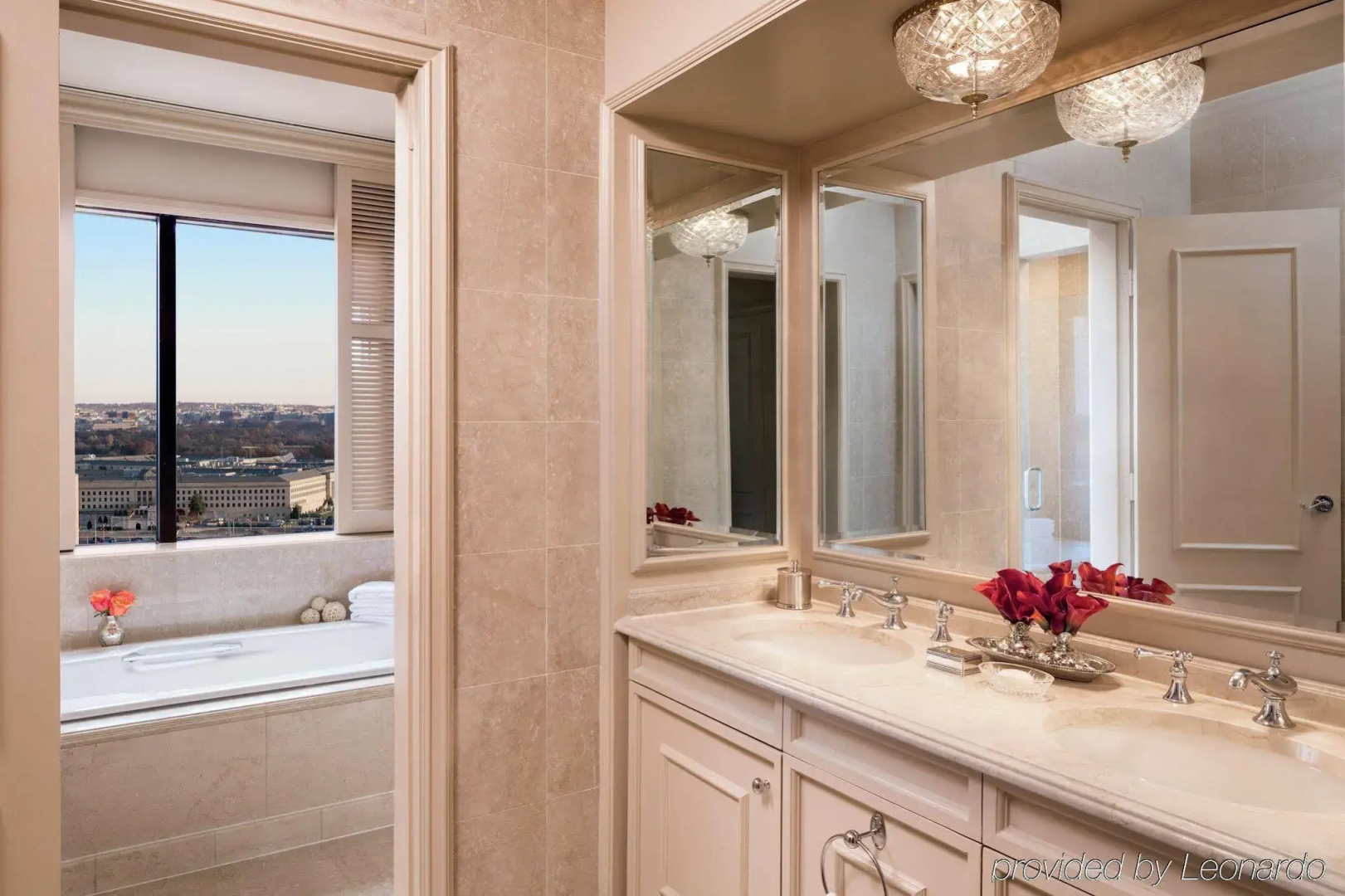 The Ritz-Carlton, Pentagon City
