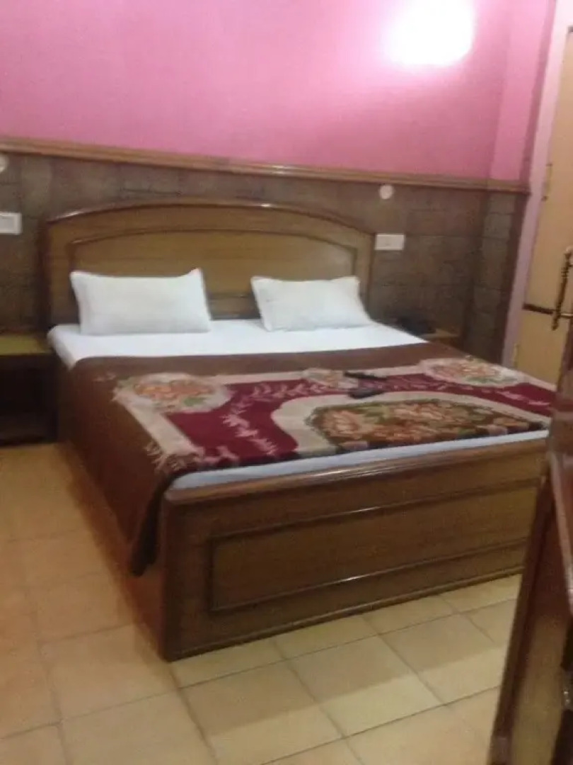 Hotel Emerald Heights