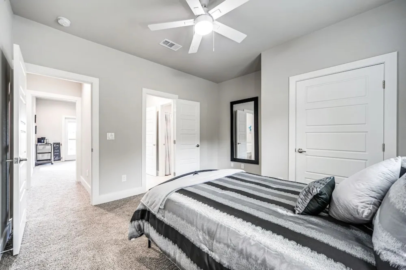 Canyon Lake Home W/ Private Deck: 5 Mi To Marina!