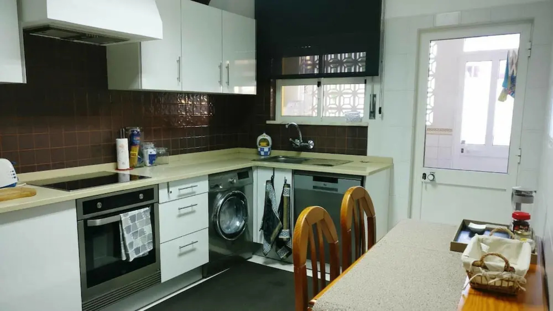 Regato Apartment by Rental4all