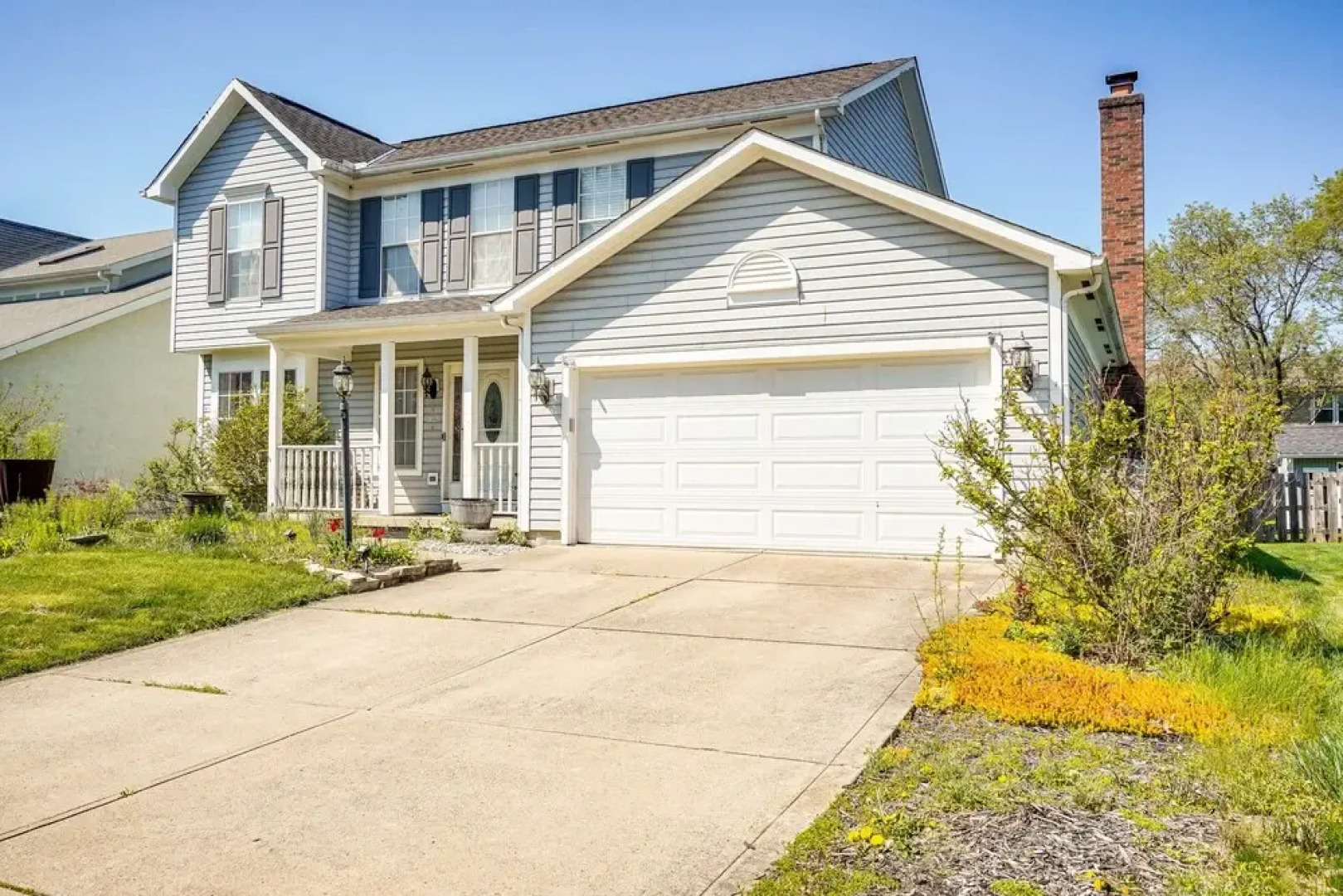 Spacious Home w/ Deck - 9 Mi to Downtown Columbus