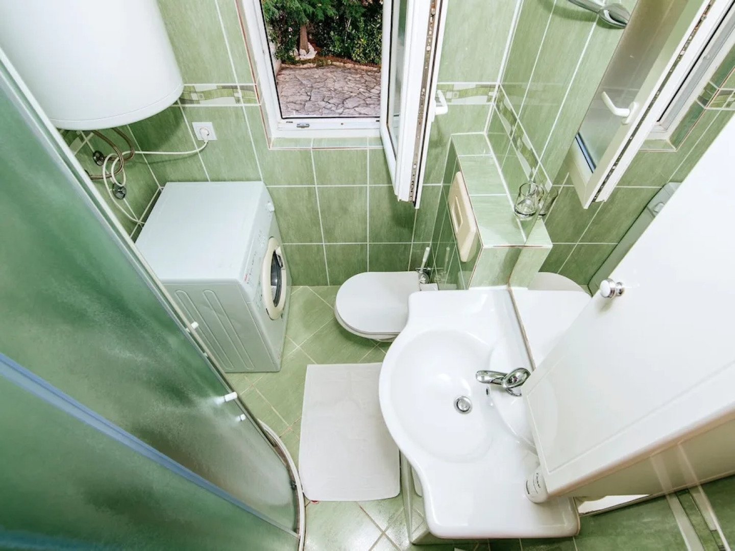 Beautiful Holiday Home With Private Pool, Nice Garden With Relax Area, Taverne