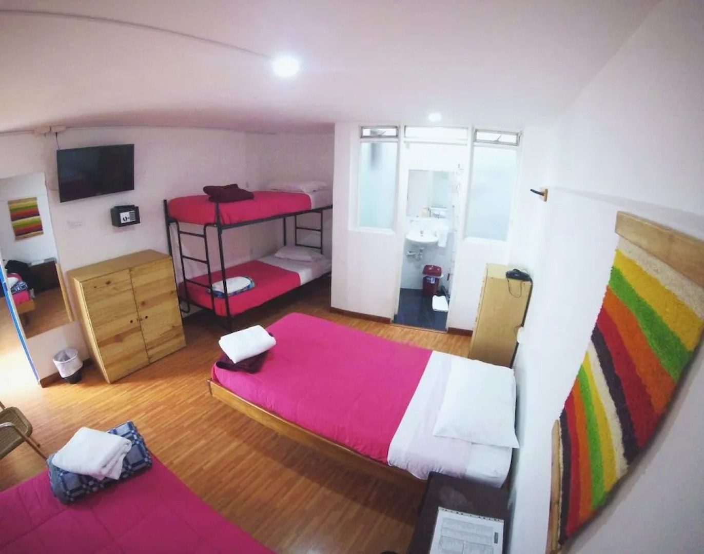 Hostal De La 57 - Hostel