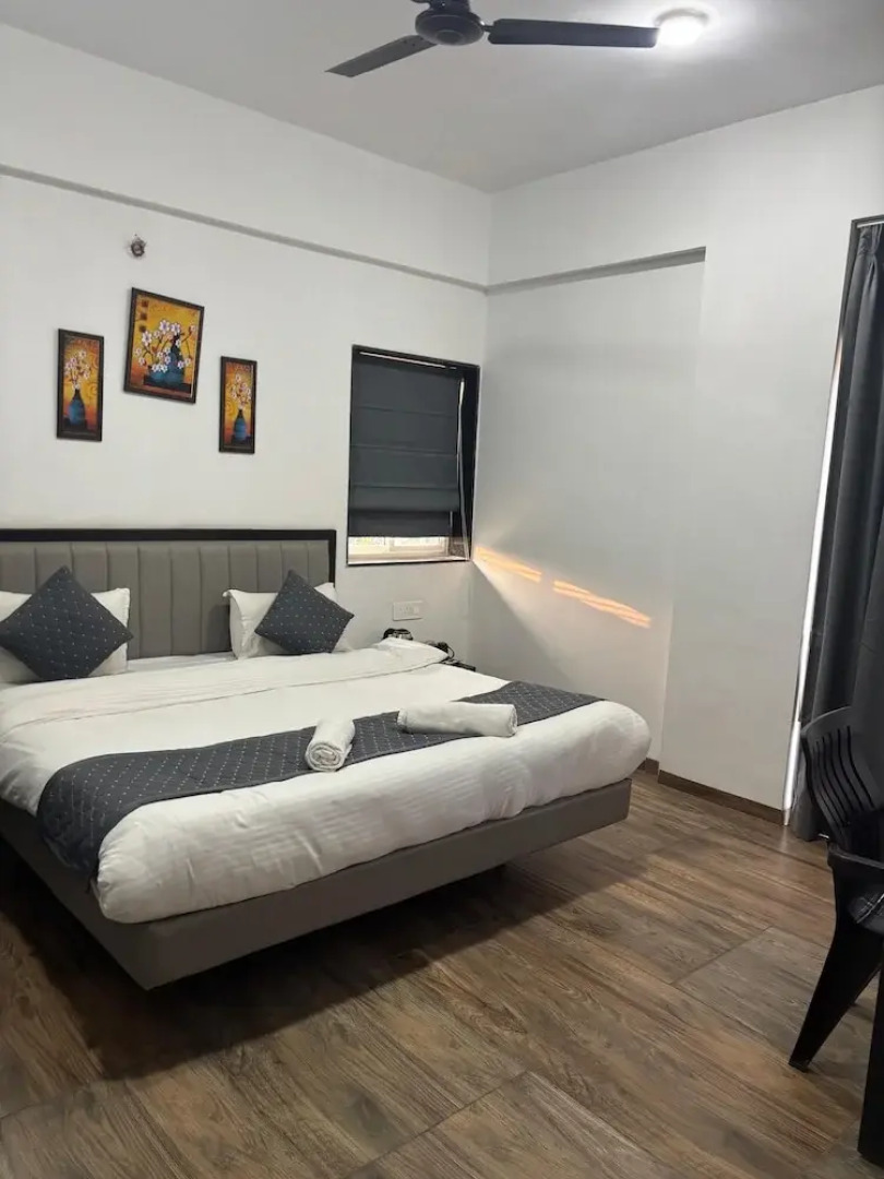 Sunny Executive Satara