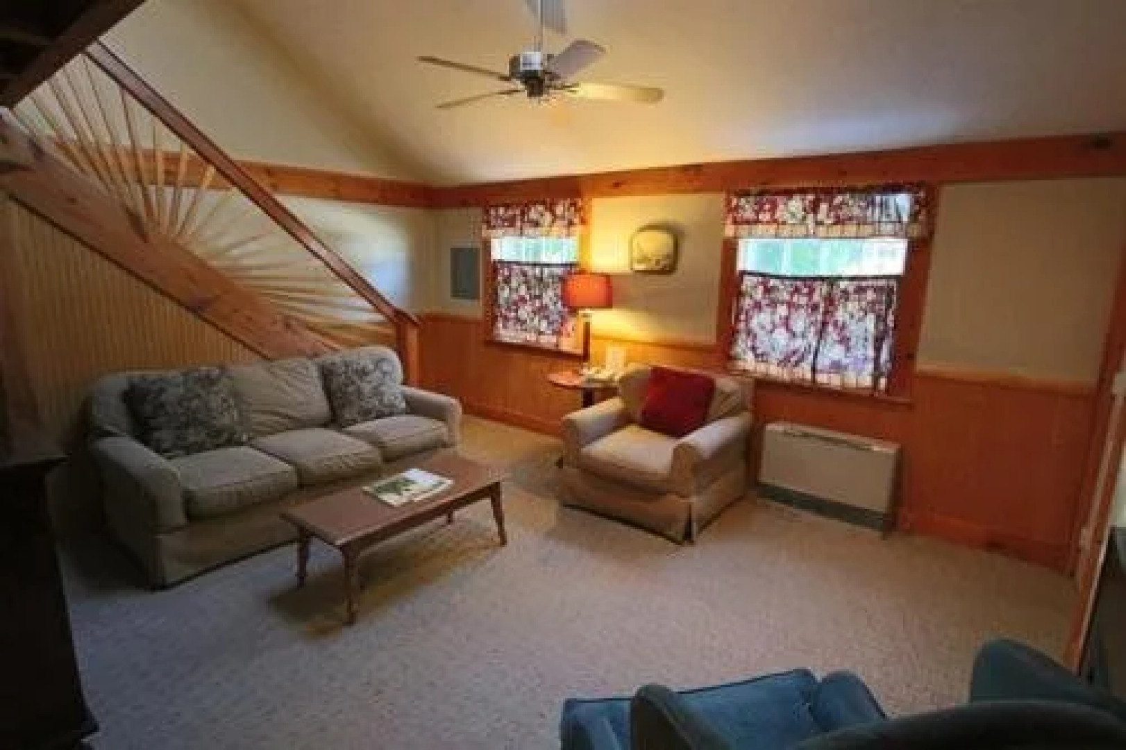 New England Inn and Lodge