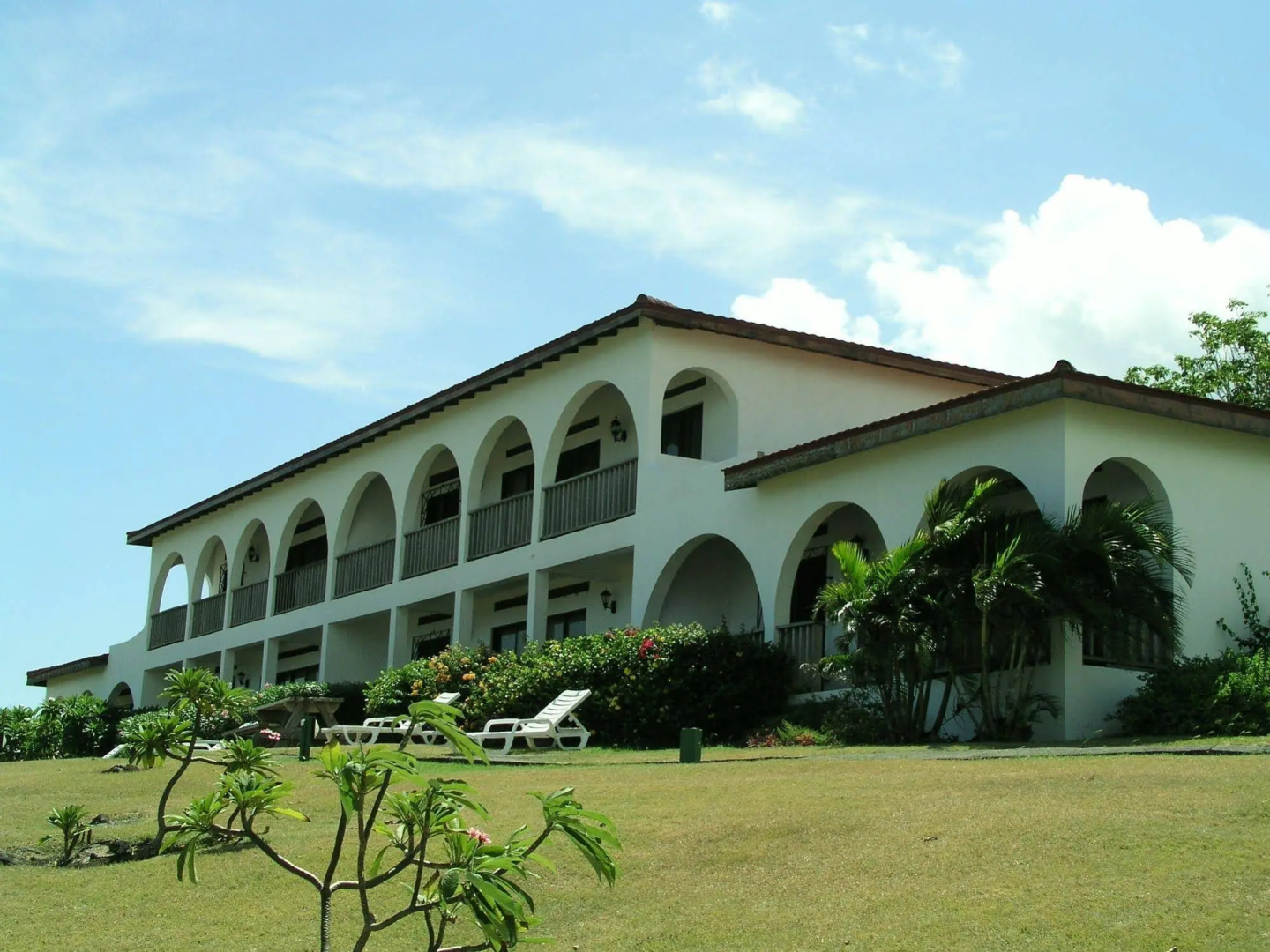 Coral Cove Cottages and Apartments