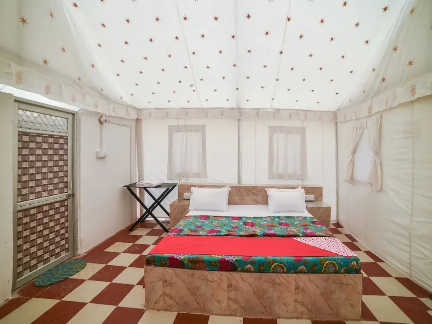 Kf Resorts By OYO Rooms